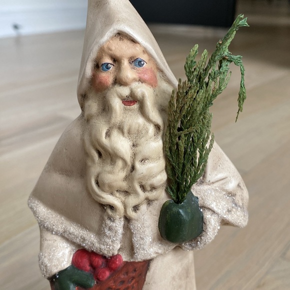 Walnut Ridge Chalkware Santa with White Robe - Picture 5 of 6